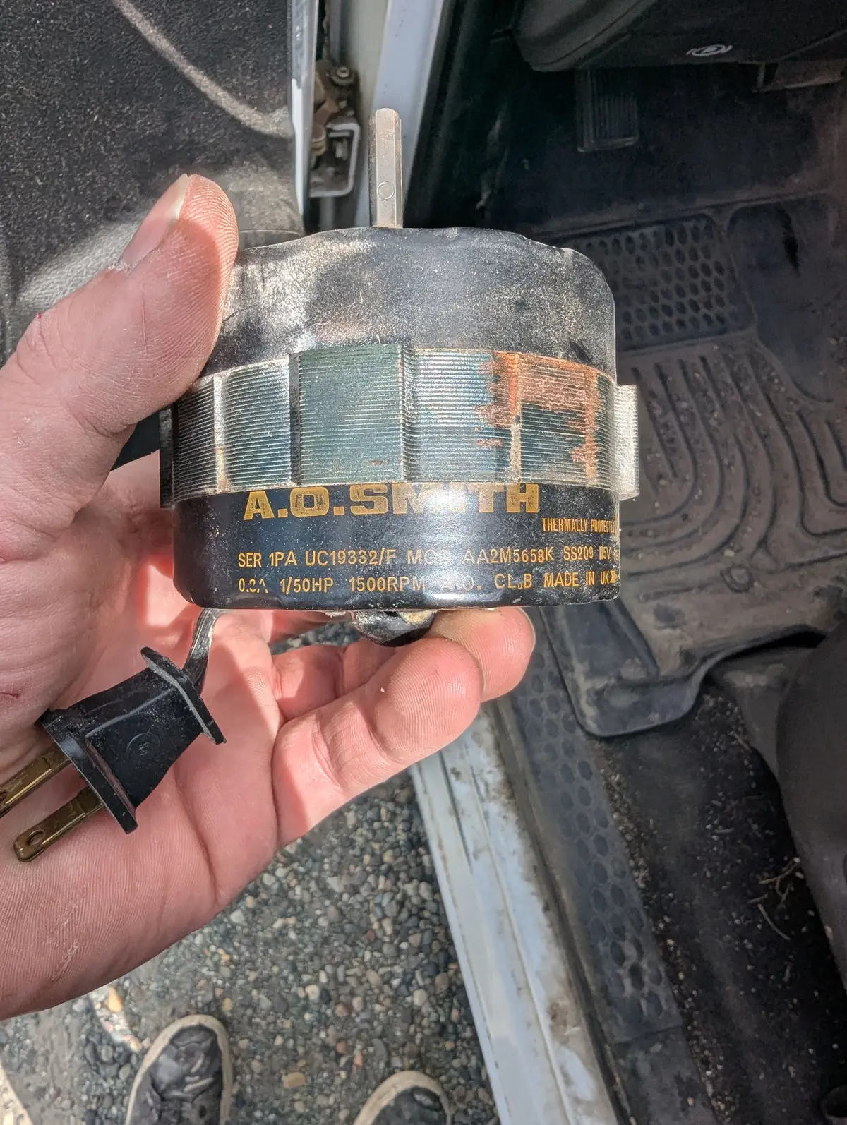 Bathroom Fan Repair vs. Replace: Why the Expensive Motor Was the Cheaper Job
